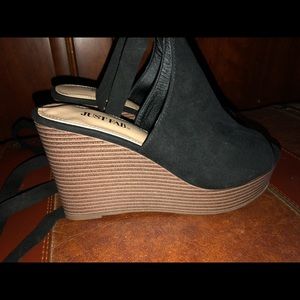 Just fab black wedges
